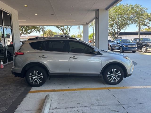 Used 2018 Toyota RAV4 LE w/ All Weather Liner Package FWD image 5