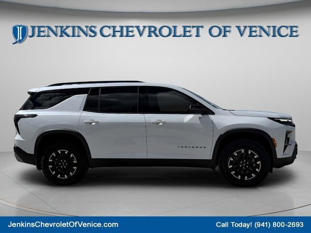 New 2026 Chevrolet Traverse Z71 w/ Enhanced Driving Package AWD/4WD image 3