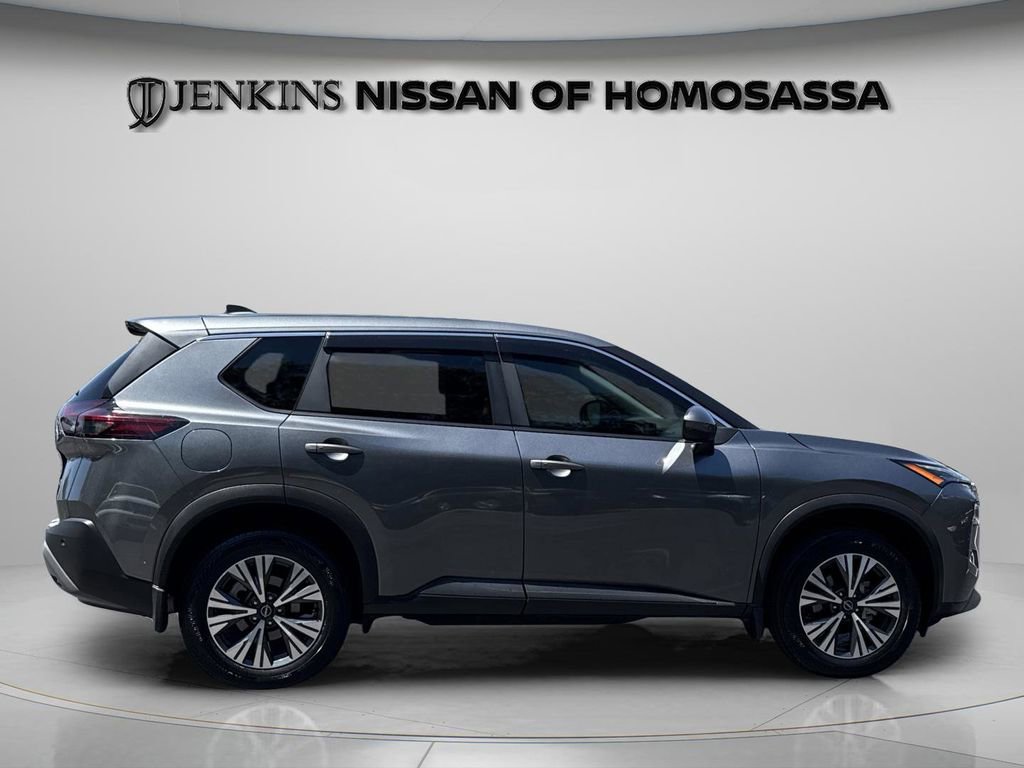 Certified 2022 Nissan Rogue SV FWD image 3