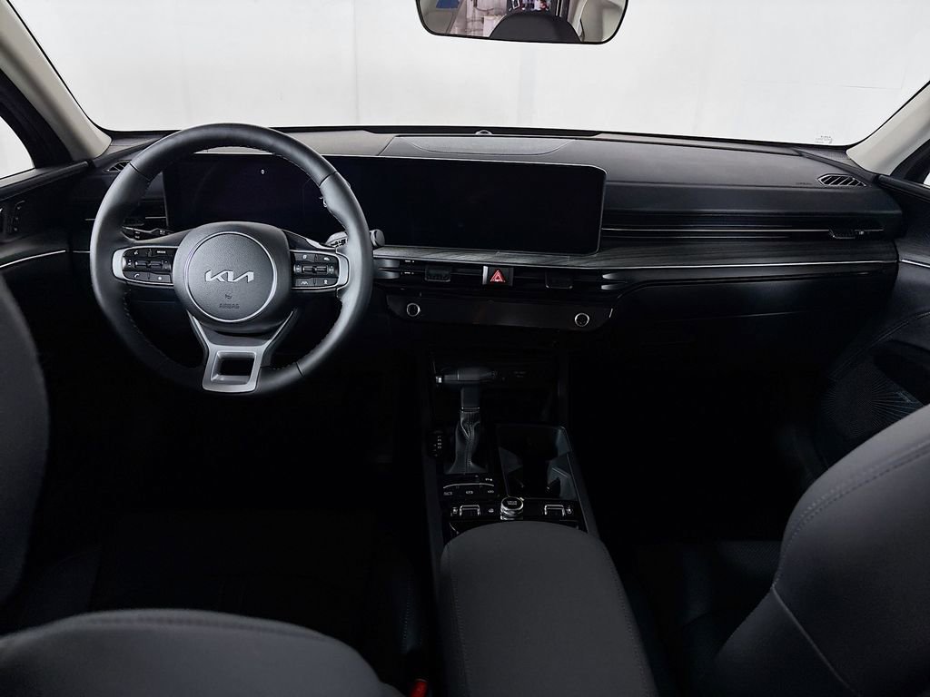 New 2025 Kia K5 EX image 13