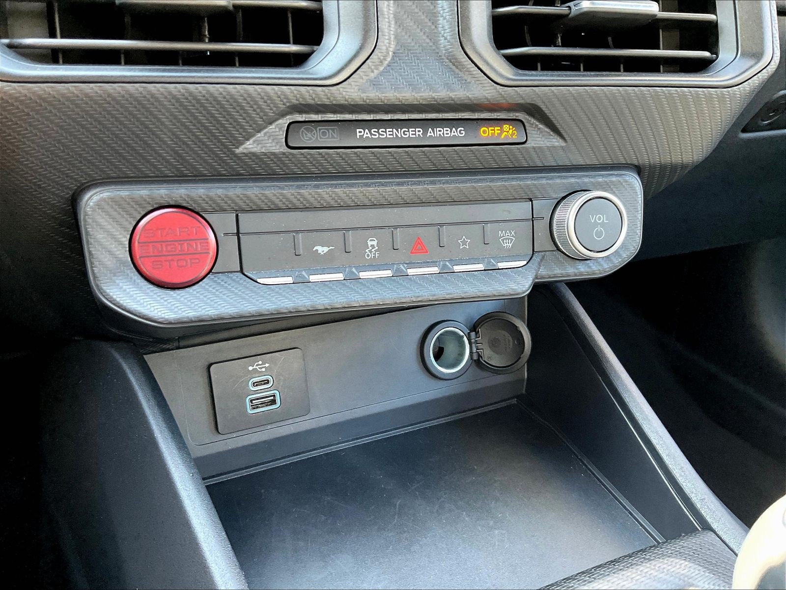 Used 2024 Ford Mustang GT RWD image 16
