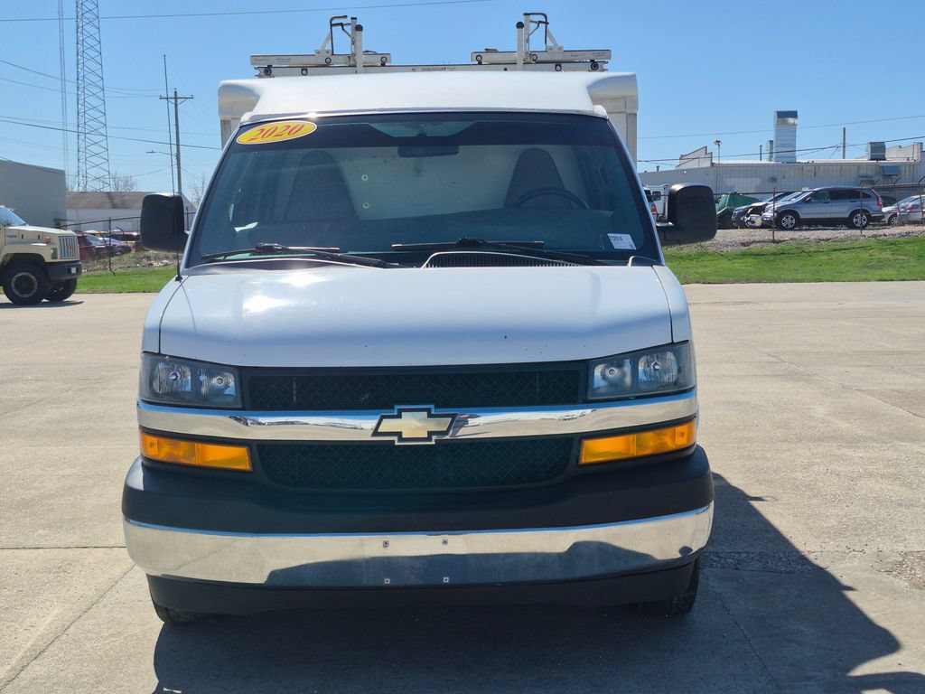 Used 2020 Chevrolet Express 3500 w/ Power Convenience Package RWD image 2