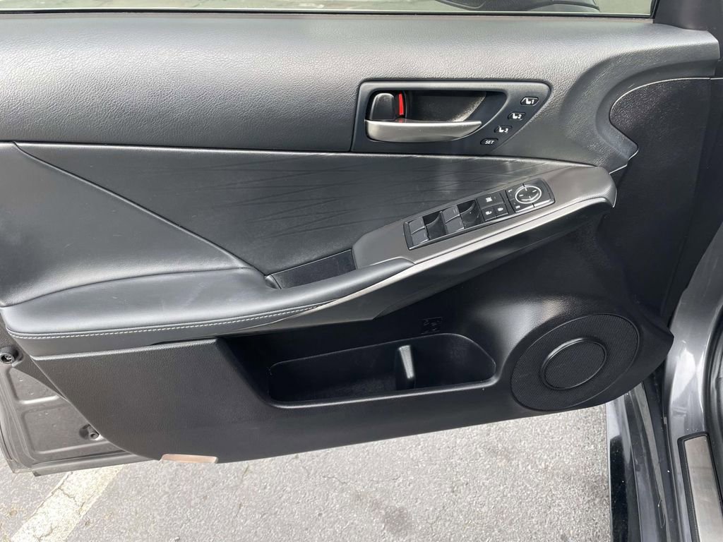 Used 2022 Lexus IS 350 F Sport w/ Navigation Package image 27