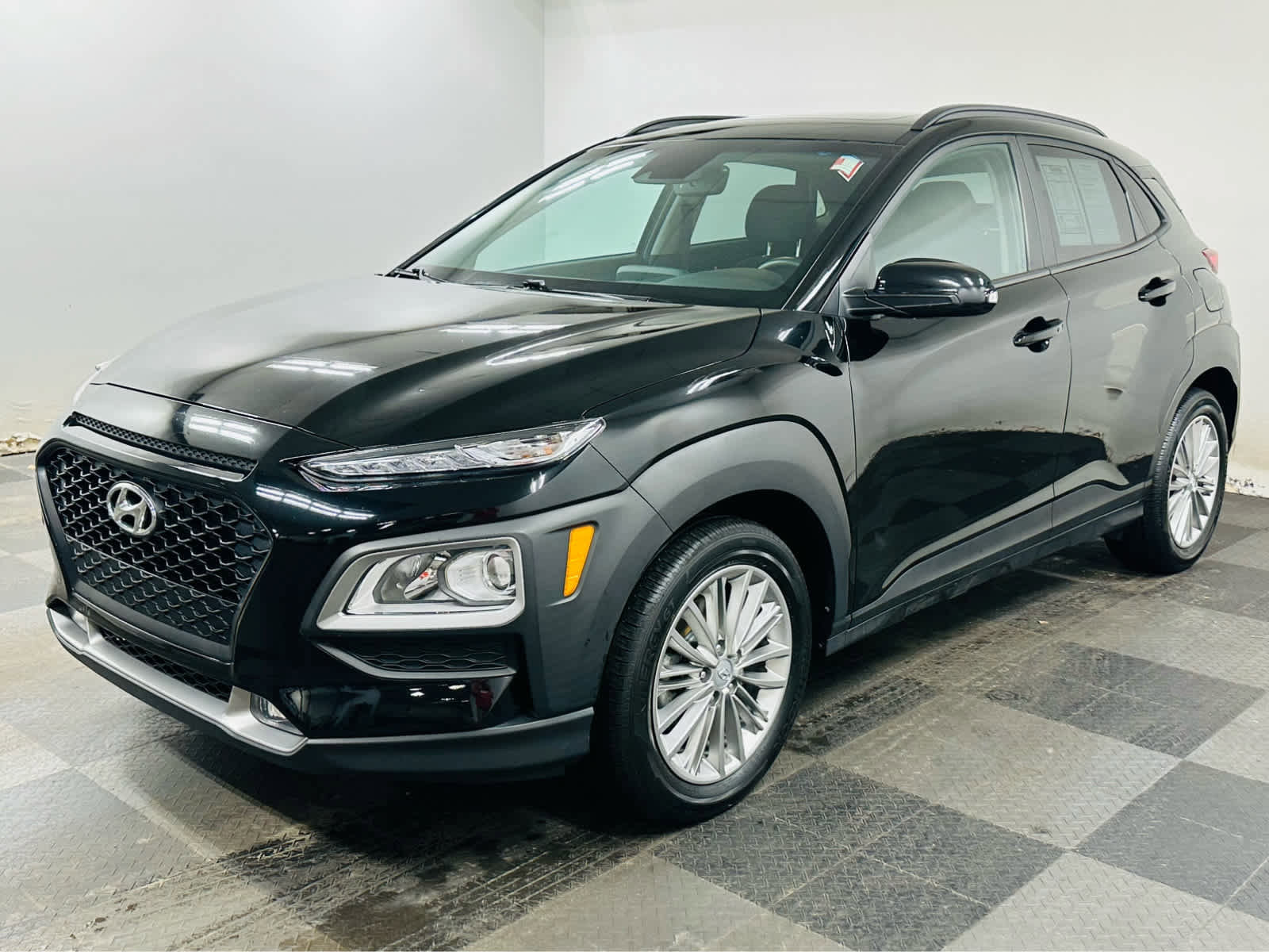 Used 2021 Hyundai Kona SEL Plus AWD/4WD image 3