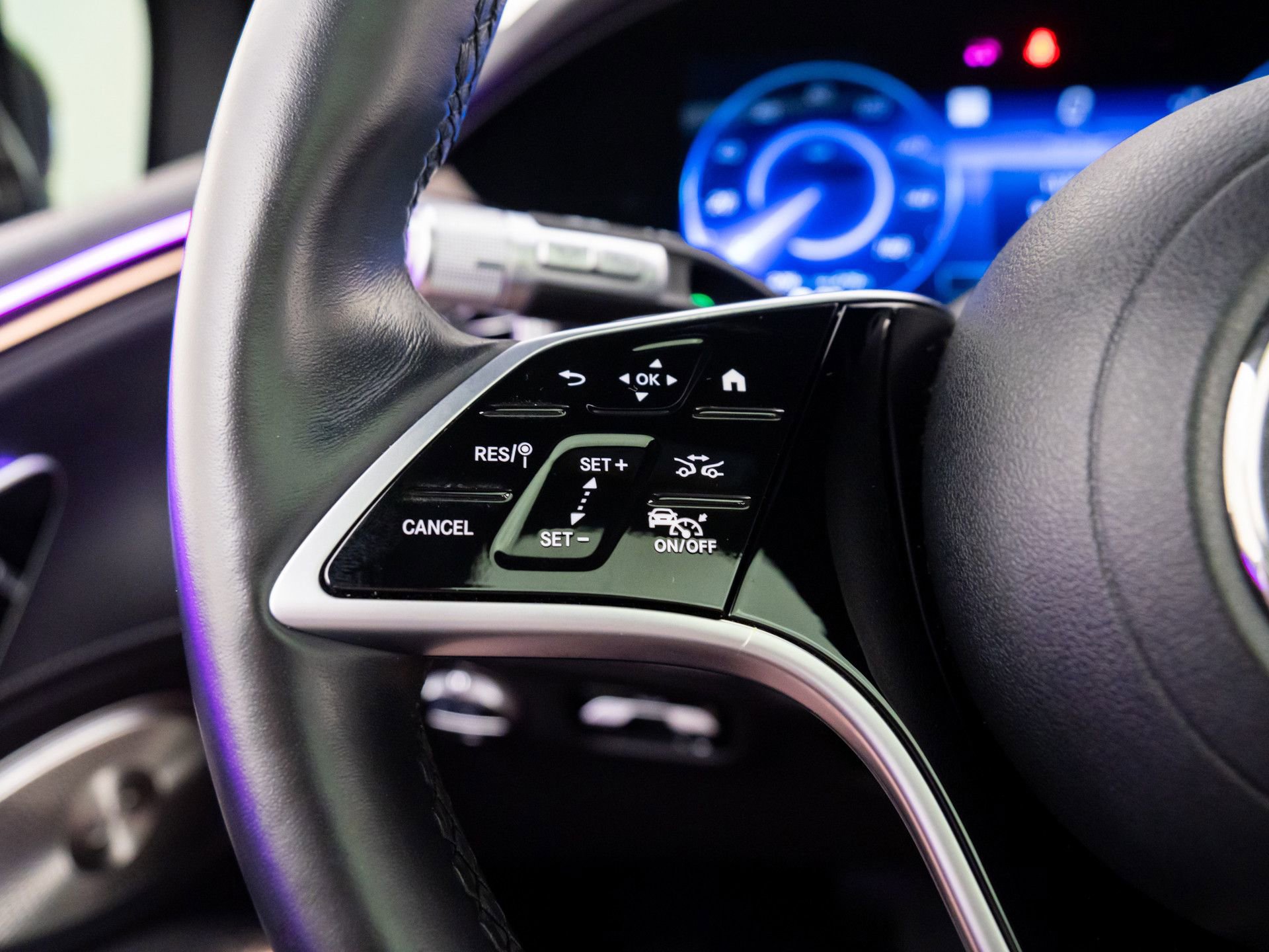 Certified 2023 Mercedes-Benz EQS 580 4MATIC SUV image 33