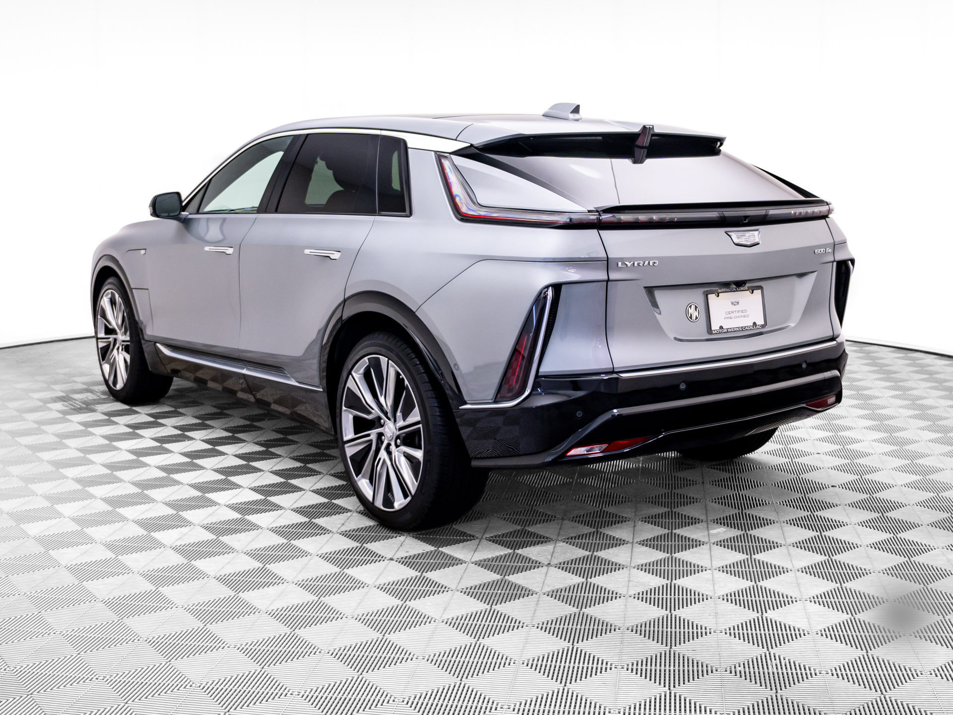 Certified 2025 Cadillac Lyriq Luxury w/ LPO, Floor Liner Package AWD/4WD image 3