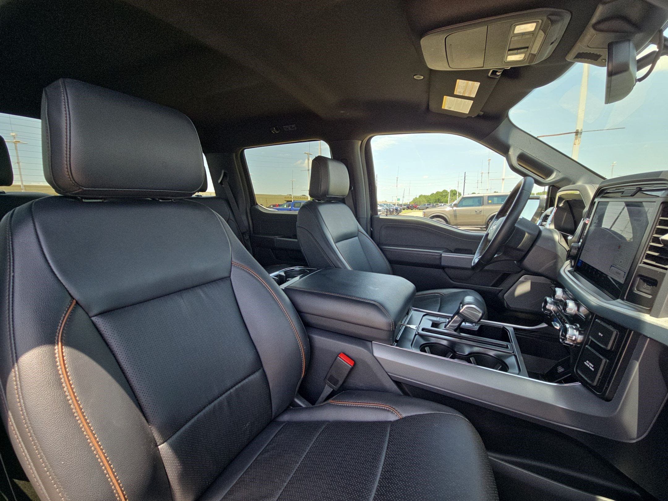 Used 2025 Ford F150 Lariat AWD/4WD image 33