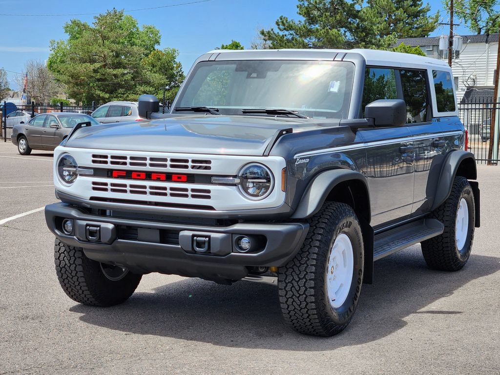 Used 2025 Ford Bronco Heritage Edition AWD/4WD image 3