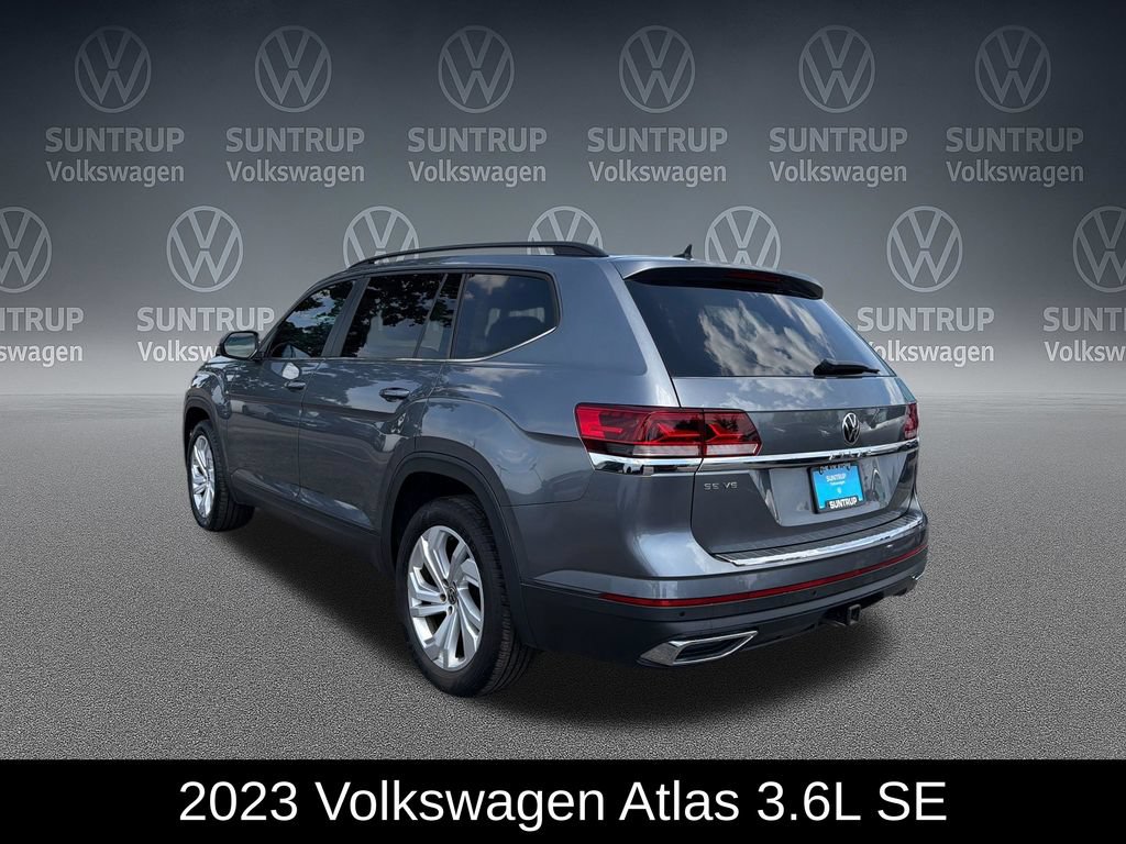 Used 2023 Volkswagen Atlas SE w/ Panoramic Sunroof Package FWD image 3