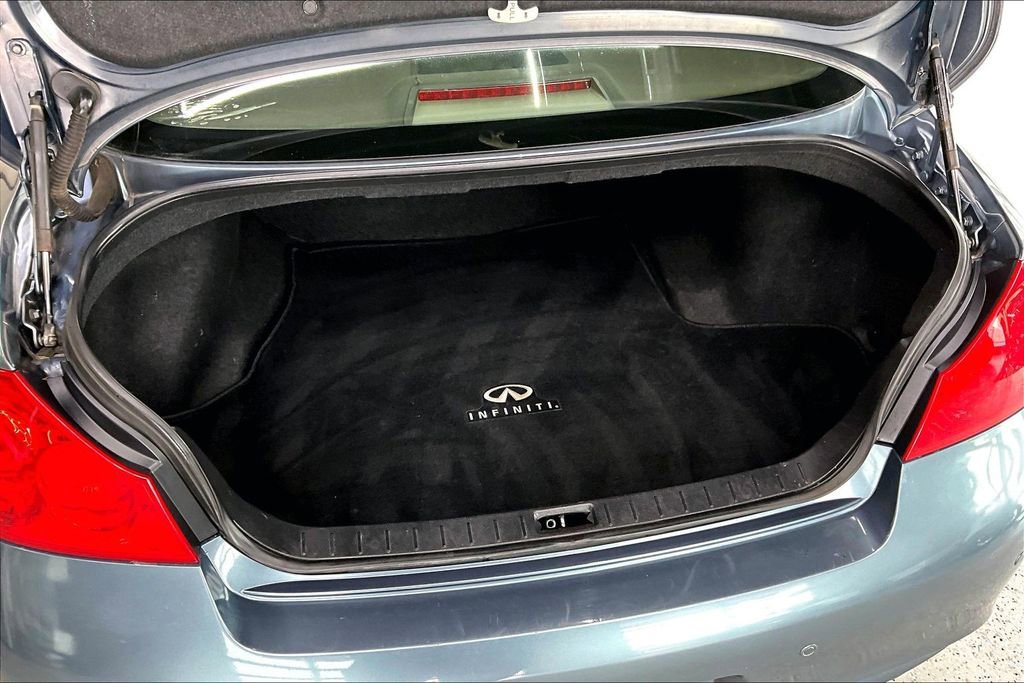 Used 2010 INFINITI G37 x w/ Premium Pkg image 23
