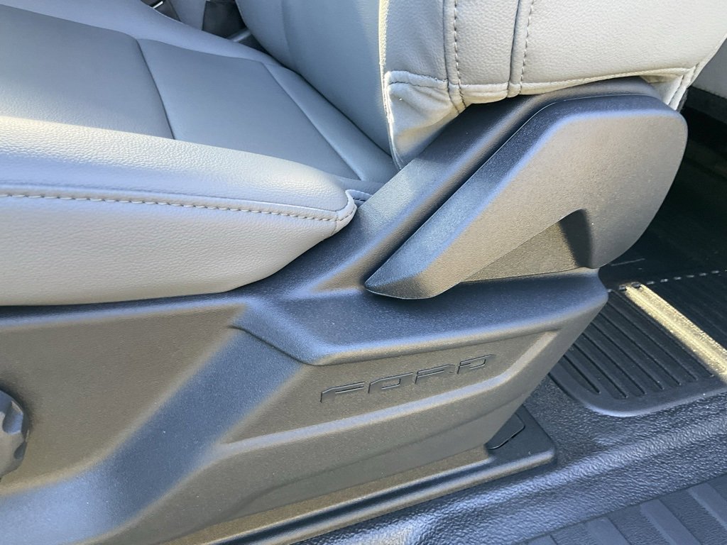 New 2026 Ford F250 XL image 17