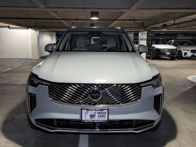New 2026 Volvo XC90 T8 Ultra w/ Protection Package AWD/4WD image 8
