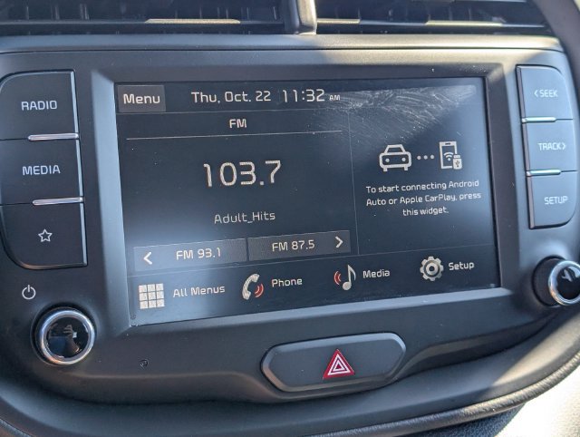 Used 2025 Kia Soul LX w/ LX Technology Package FWD image 17