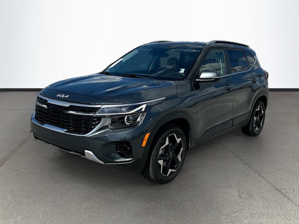 Used 2024 Kia Seltos EX AWD/4WD image 3