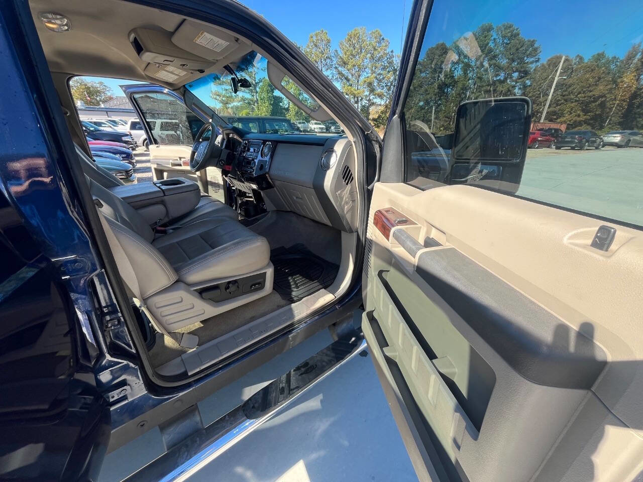 Used 2008 Ford F250 Lariat image 37