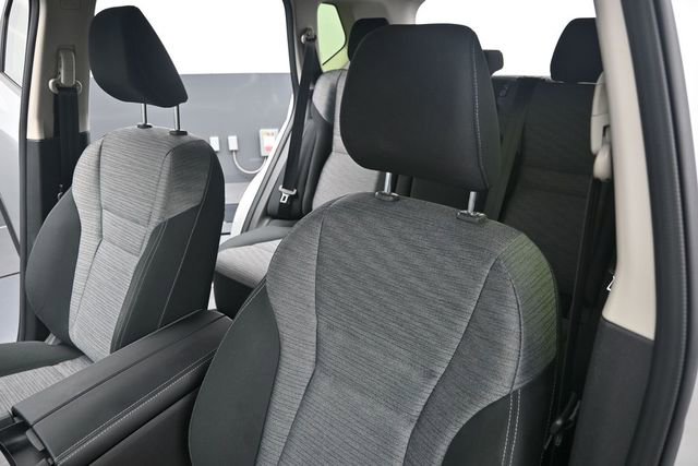 Used 2023 Nissan Rogue SV FWD image 13