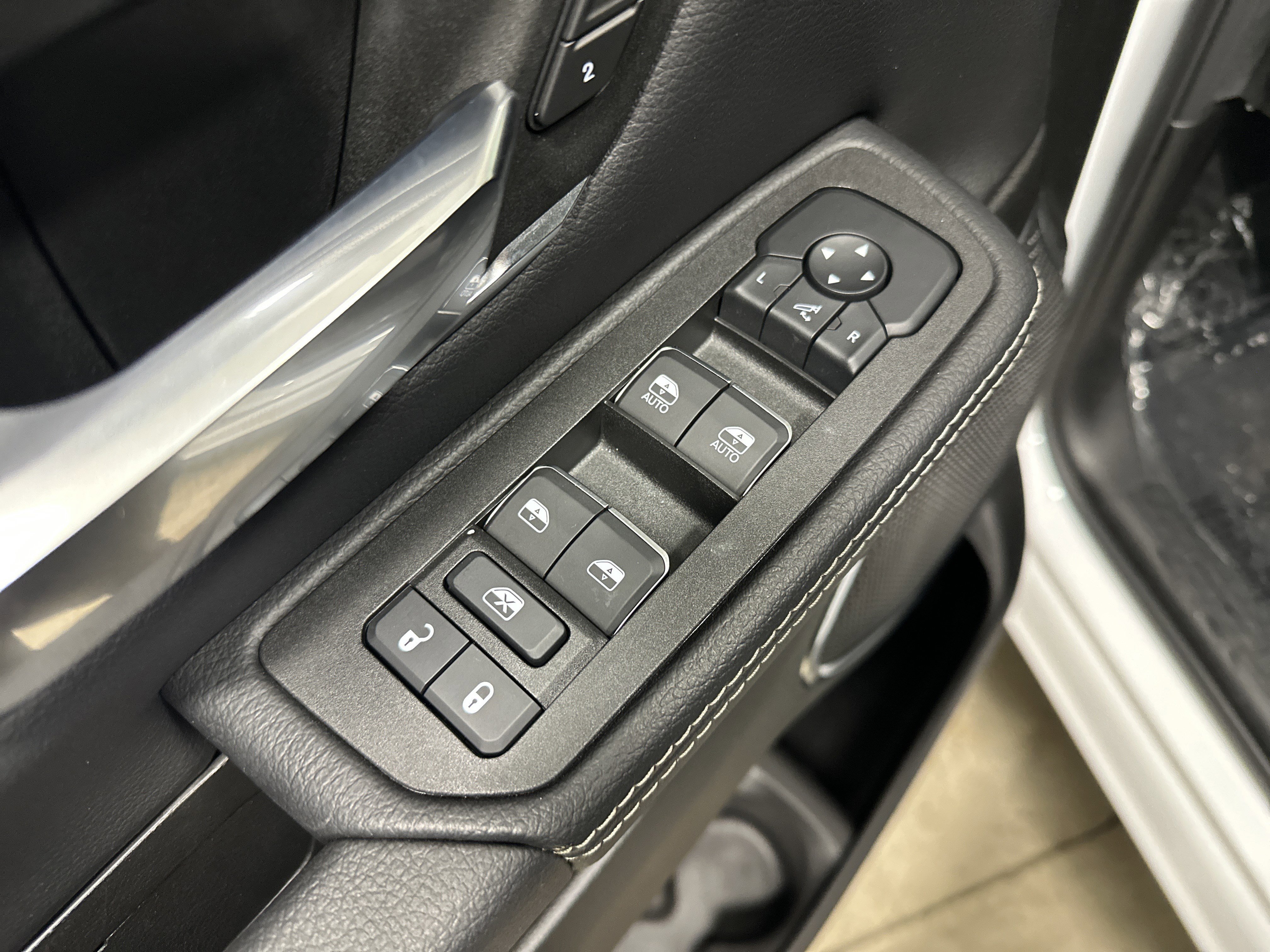 Used 2026 RAM 1500 Laramie w/ Sport Appearance Package image 15