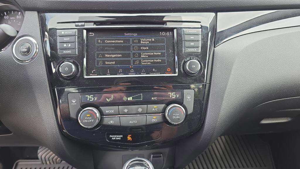 Used 2022 Nissan Rogue Sport SL w/ Premium Package image 21