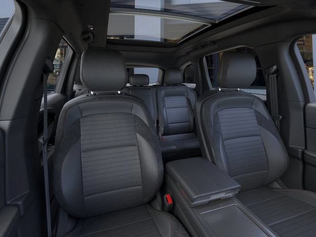 New 2025 Lincoln Nautilus Reserve w/ Jet Appearance Package AWD/4WD image 11