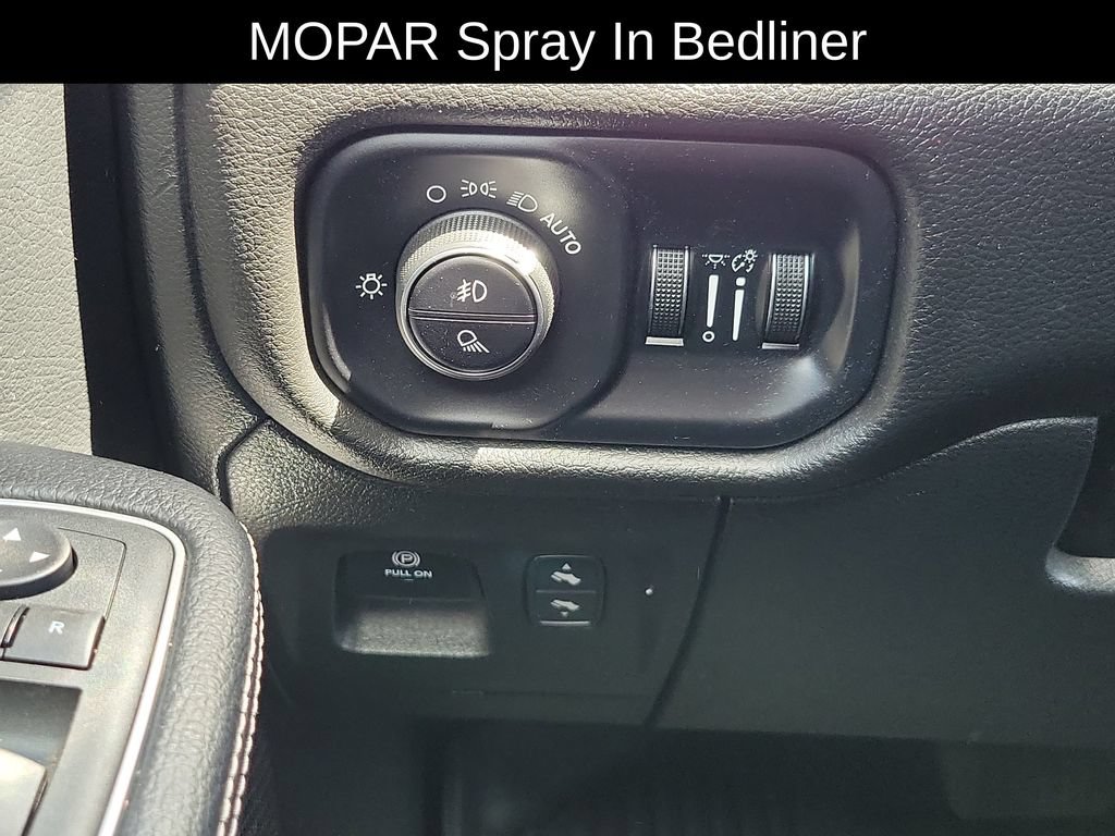 Used 2022 RAM 1500 Laramie AWD/4WD image 16