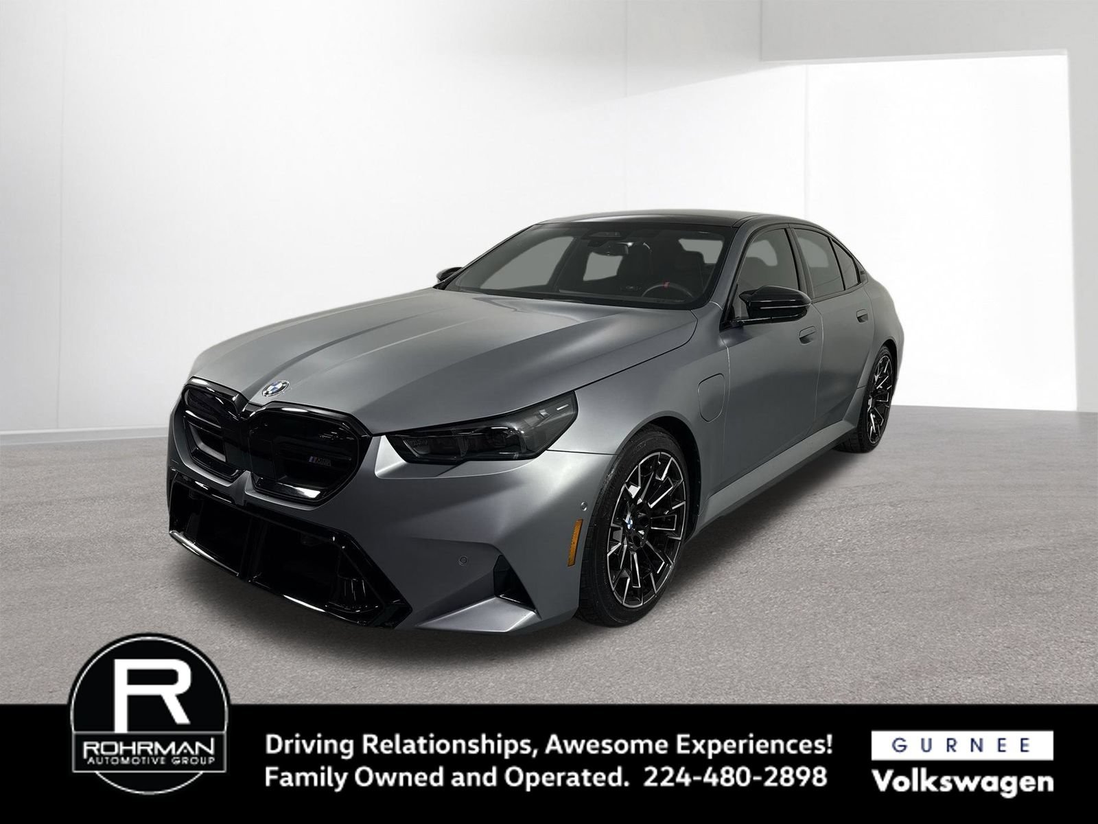 Used 2026 BMW M5 w/ Executive Package AWD/4WD image 2