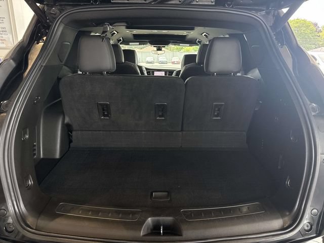 Used 2022 Buick Enclave Avenir w/ Avenir Technology Package AWD/4WD image 28