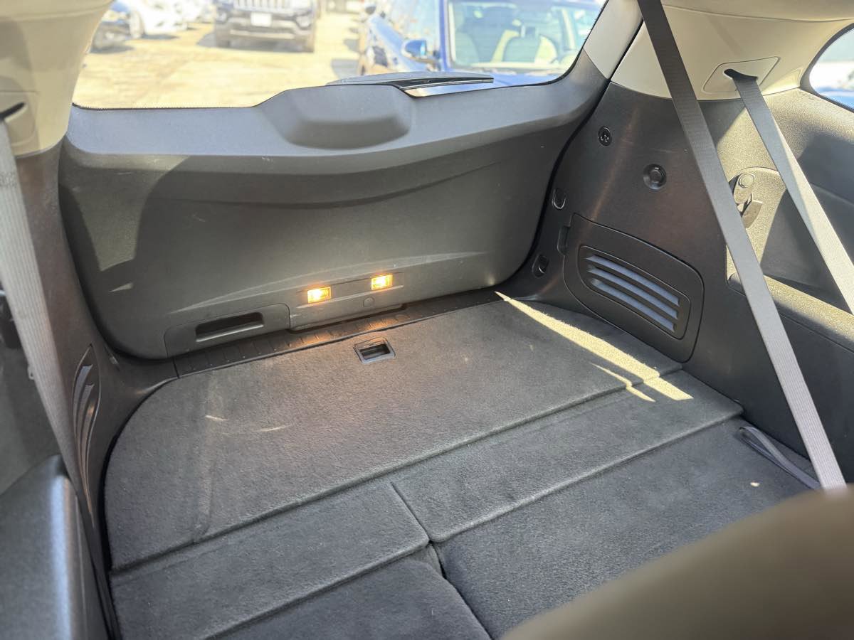 Used 2012 Chevrolet Traverse LT w/ All-Star Edition image 22