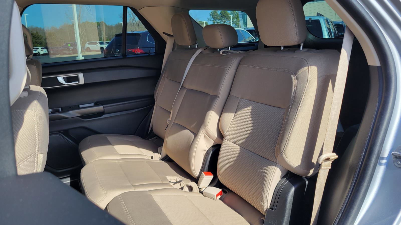 Used 2022 Ford Explorer 4WD image 32