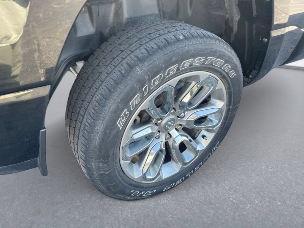 Used 2023 RAM 1500 Laramie AWD/4WD image 13