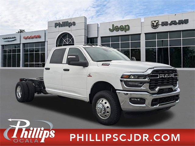 New 2025 RAM 3500 Tradesman w/ Chrome Appearance Group