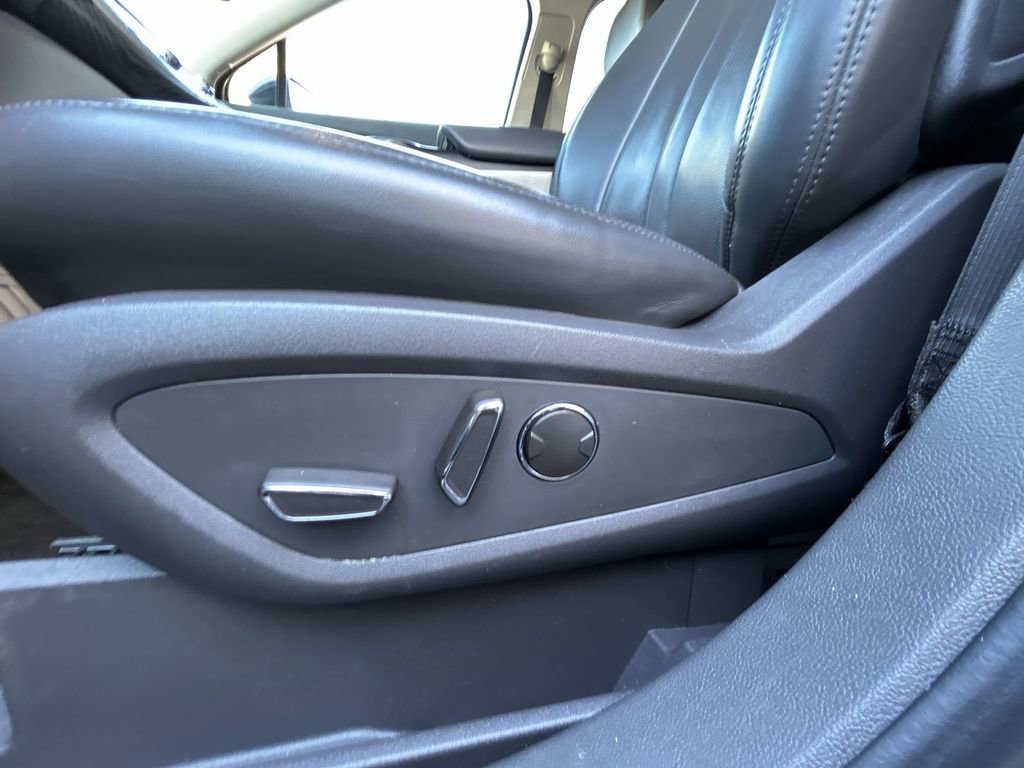 Used 2020 Lincoln Nautilus Reserve image 12