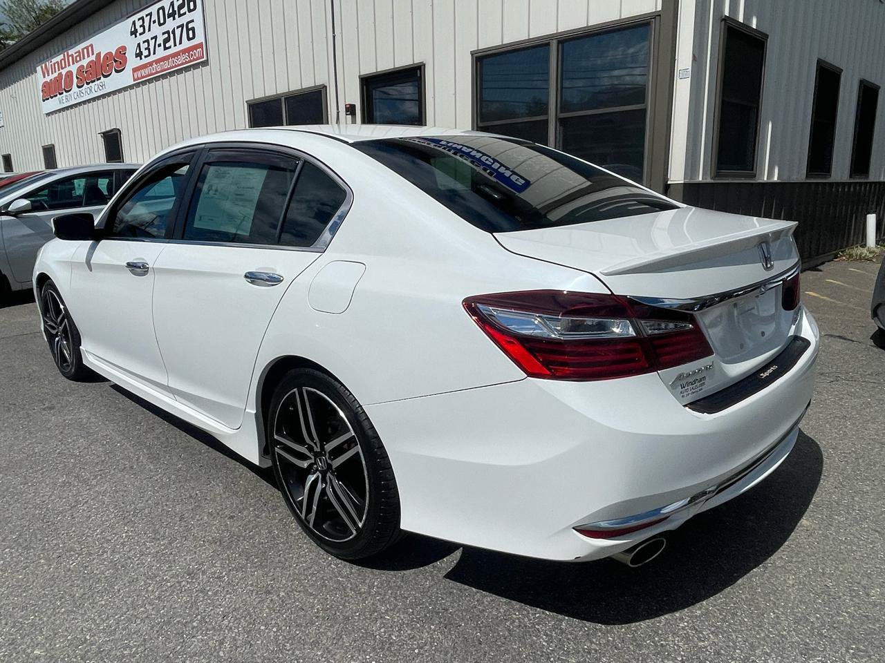 Used 2017 Honda Accord Sport Special Edition image 6