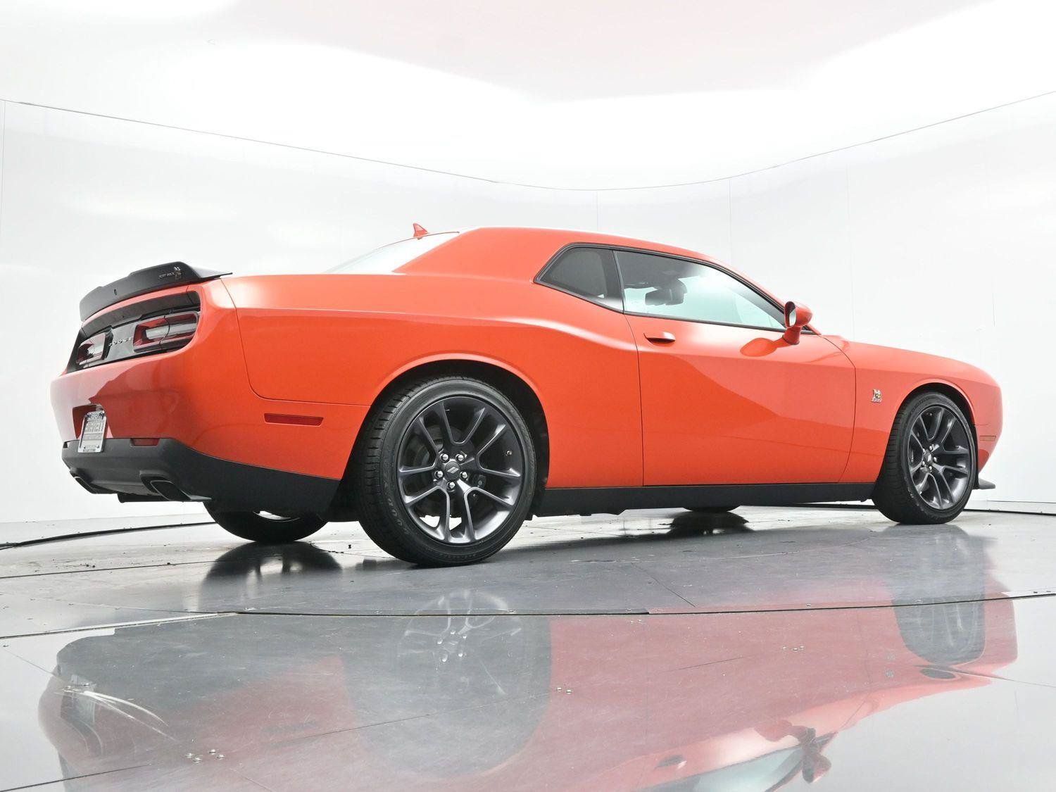 Used 2022 Dodge Challenger R/T Scat Pack RWD image 48