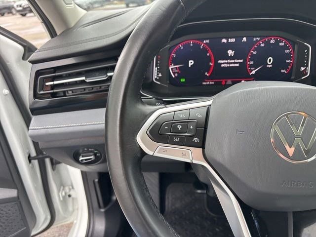 Used 2025 Volkswagen Jetta SEL FWD image 17