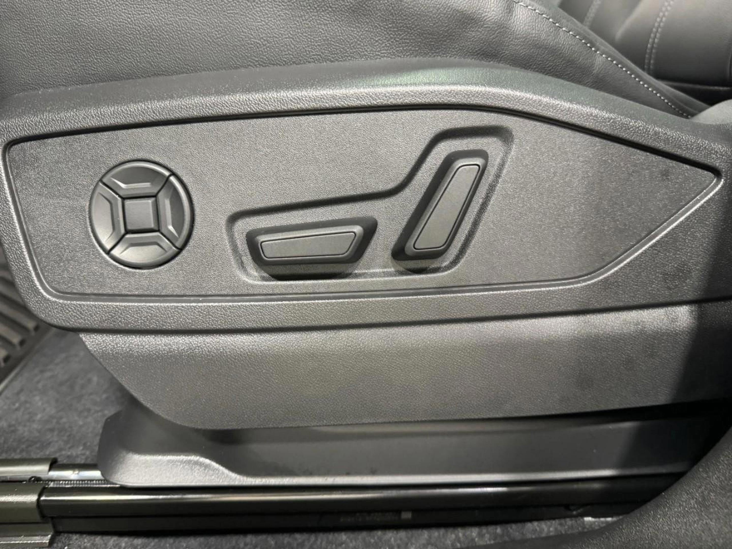 New 2025 Audi Q5 Premium image 27