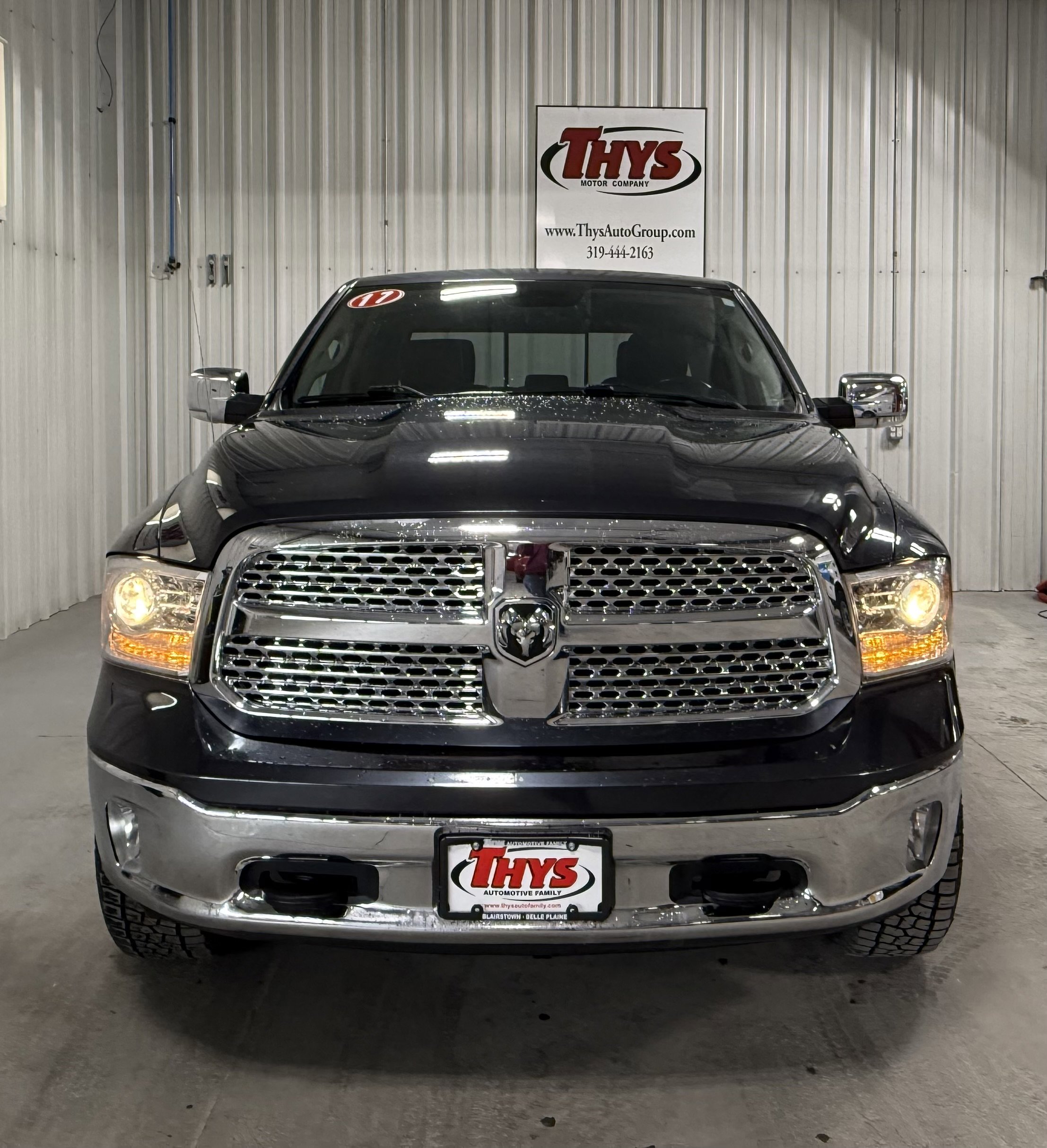 Used 2017 RAM 1500 Laramie w/ Convenience Group image 10