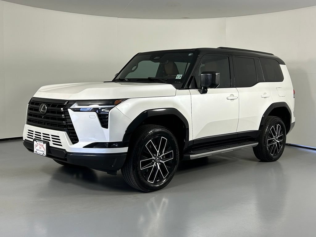 Used 2024 Lexus GX 550 w/ Accessory Package (Z1) AWD/4WD image 3