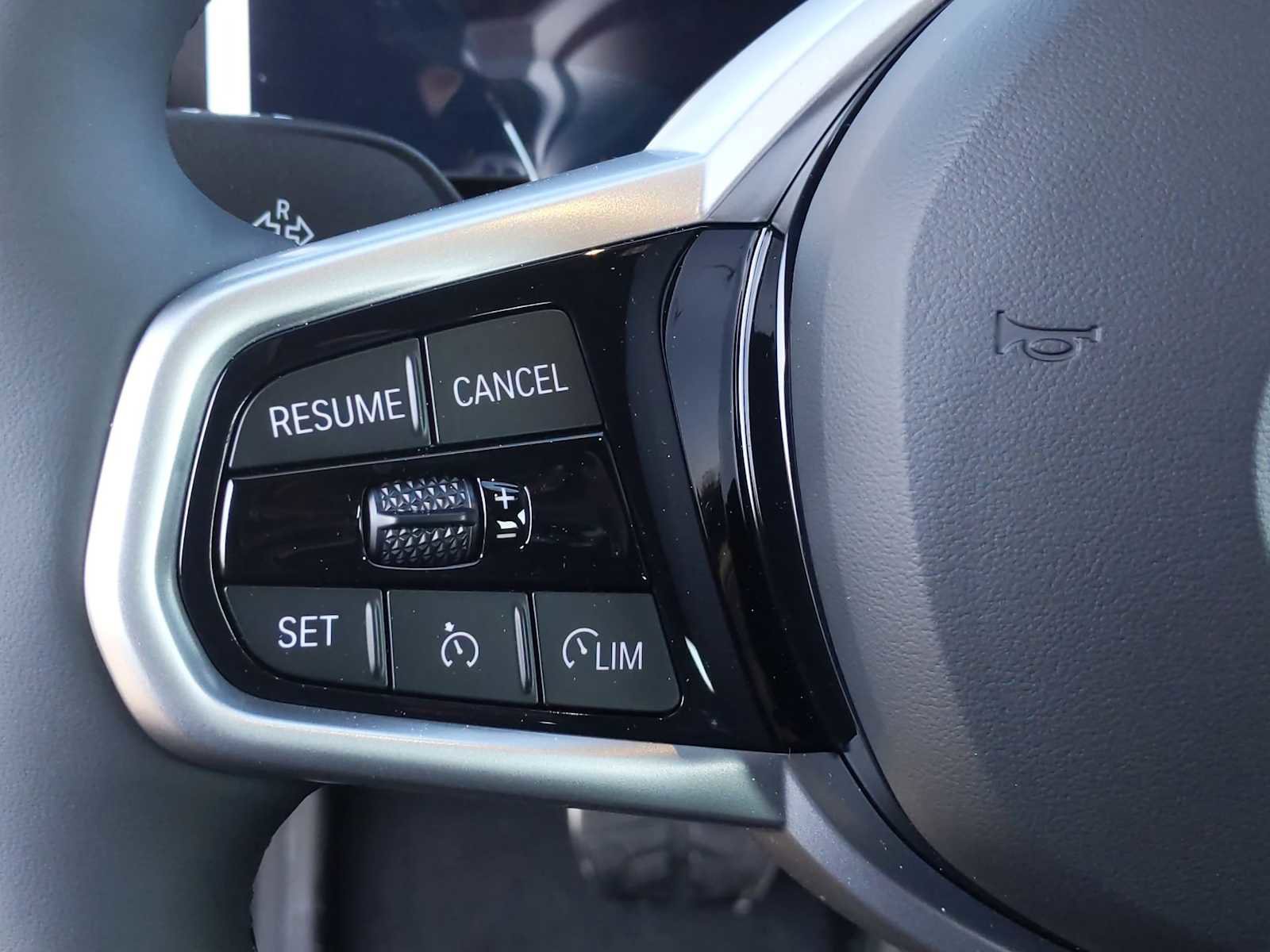 Used 2025 BMW i4 xDrive40i w/ M Sport Package image 25