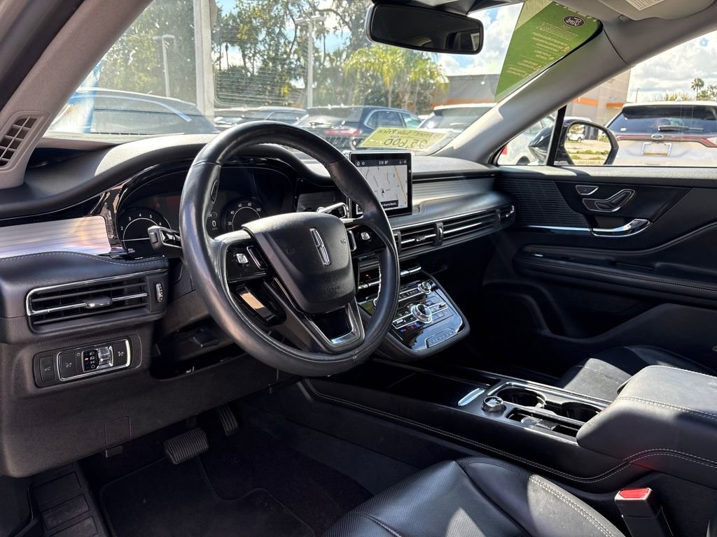 Used 2021 Lincoln Corsair FWD image 6