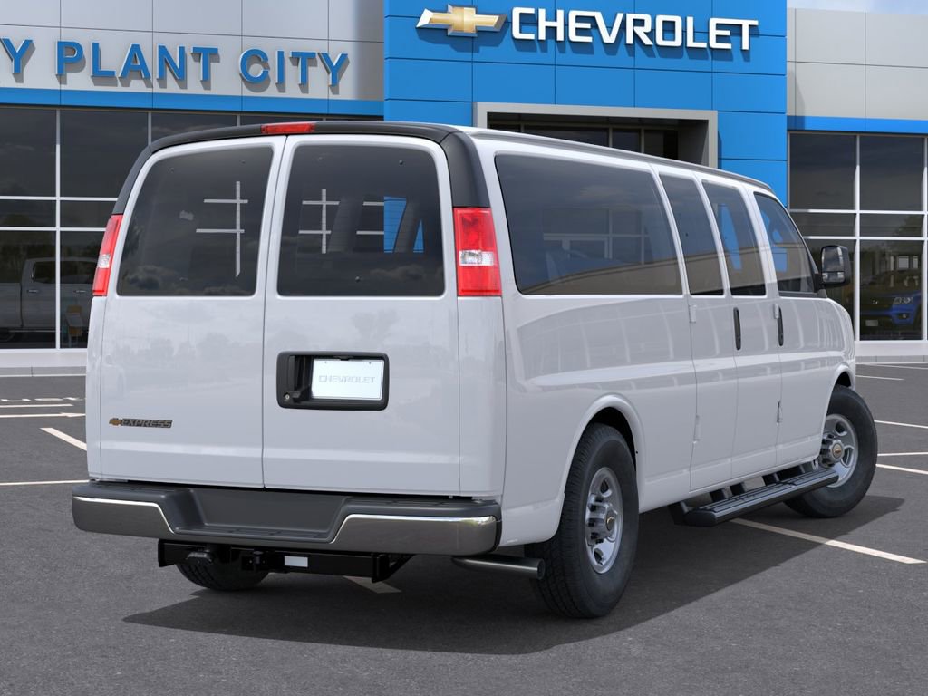 New 2024 Chevrolet Express 3500 LS w/ Chrome Appearance Package RWD image 4