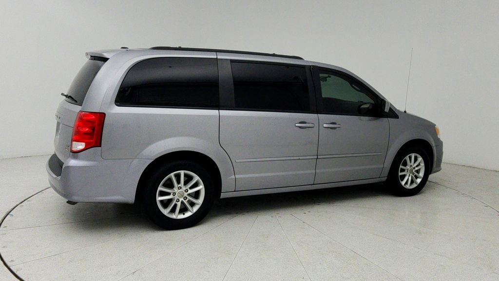Used 2016 Dodge Grand Caravan SXT FWD image 8