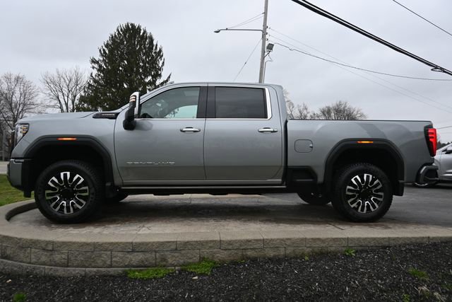 Used 2025 GMC Sierra 2500 Denali Ultimate image 8