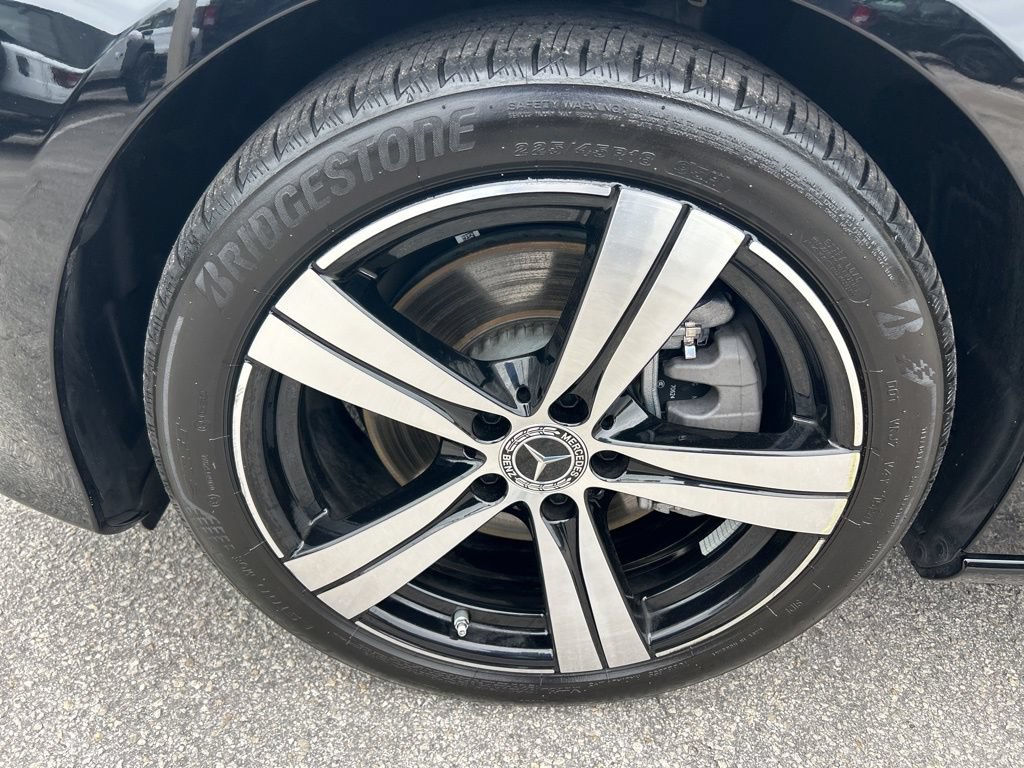 Used 2025 Mercedes-Benz C 300 Sedan image 16