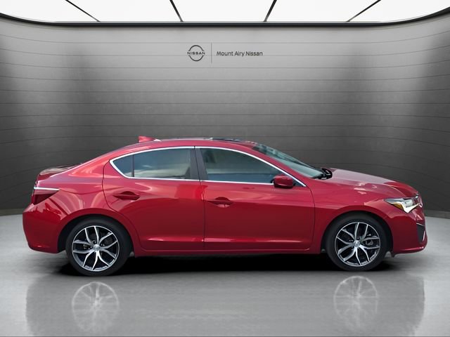 Used 2020 Acura ILX w/ Premium Package FWD image 3