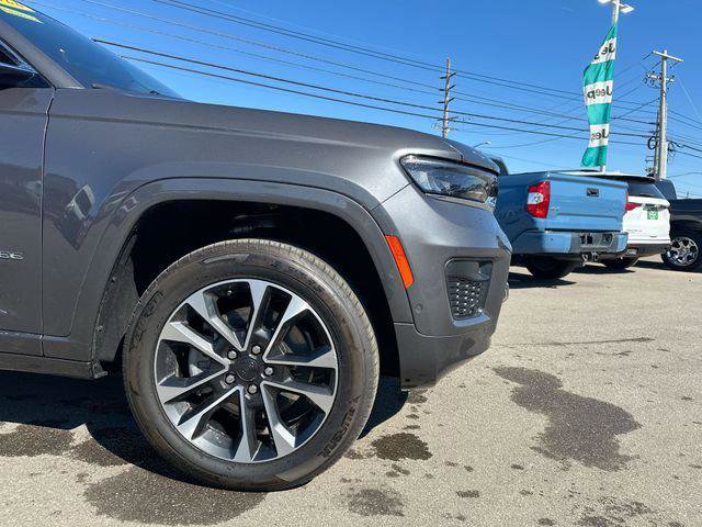 Certified 2022 Jeep Grand Cherokee L Overland image 12