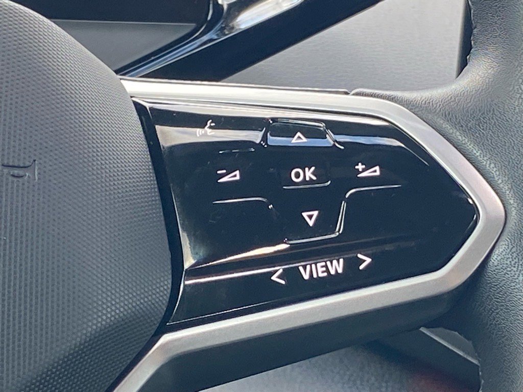 Used 2023 Volkswagen ID.4 Pro S image 9