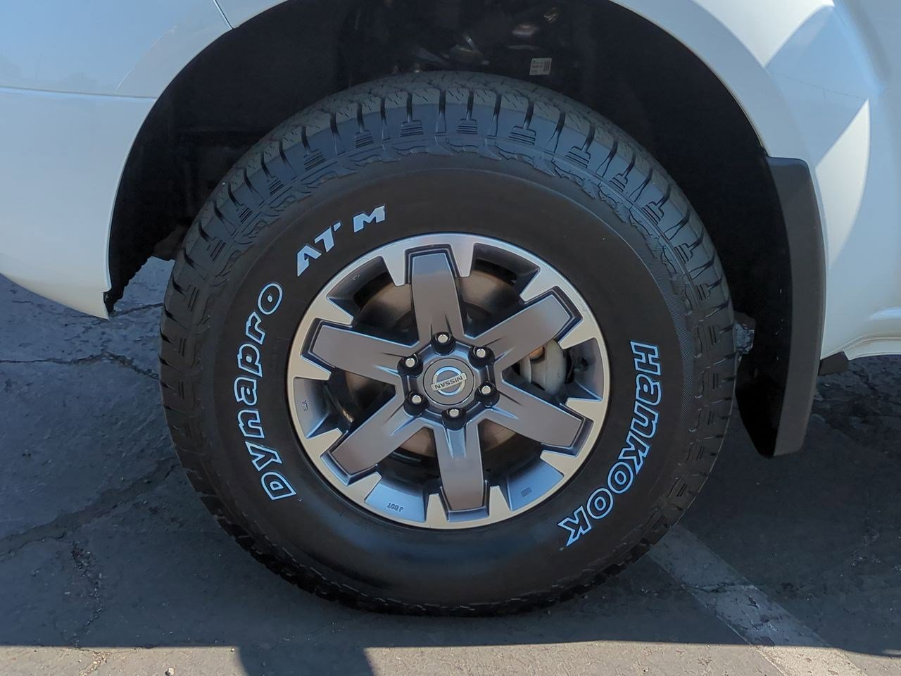 Used 2020 Nissan Frontier PRO-4X image 28