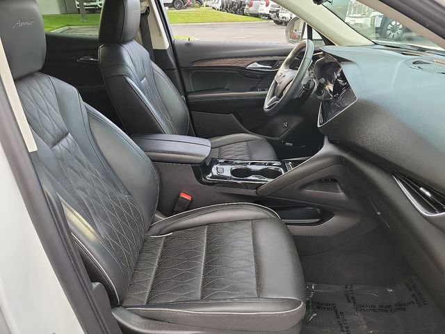 Used 2022 Buick Envision Avenir w/ Technology Package II image 19