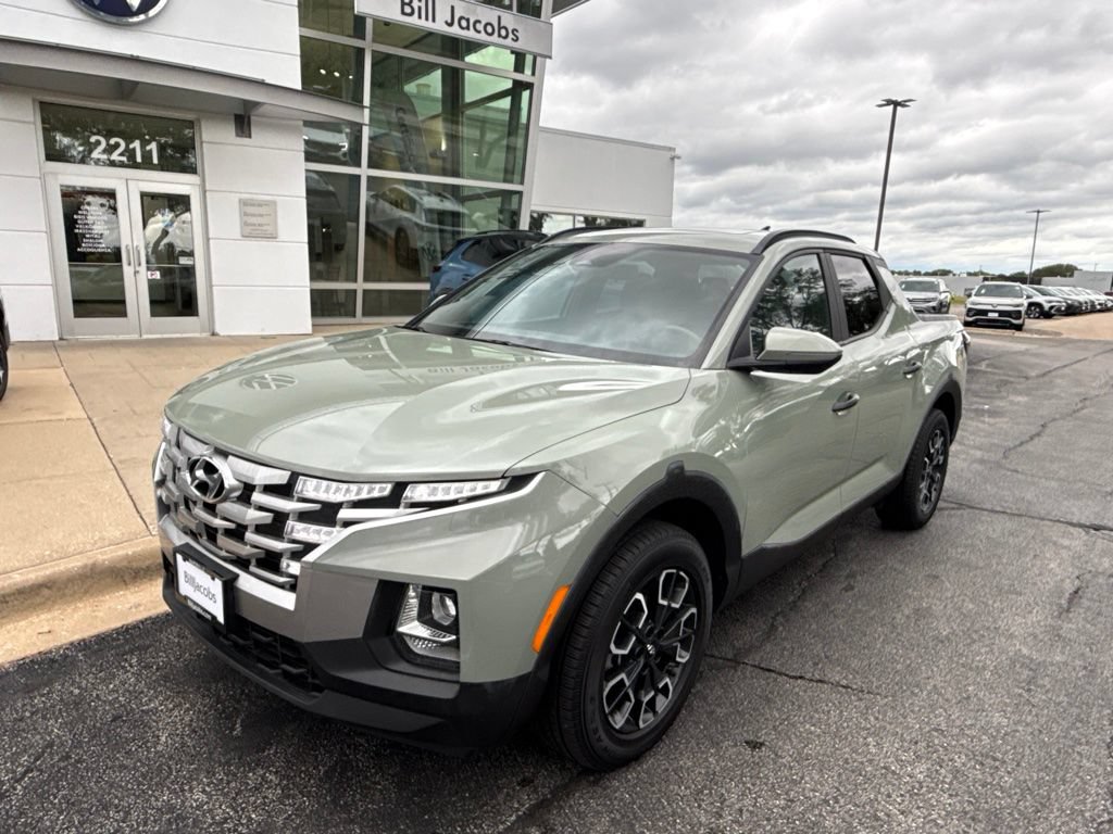Used 2022 Hyundai Santa Cruz SEL w/ Activity Package AWD/4WD image 2