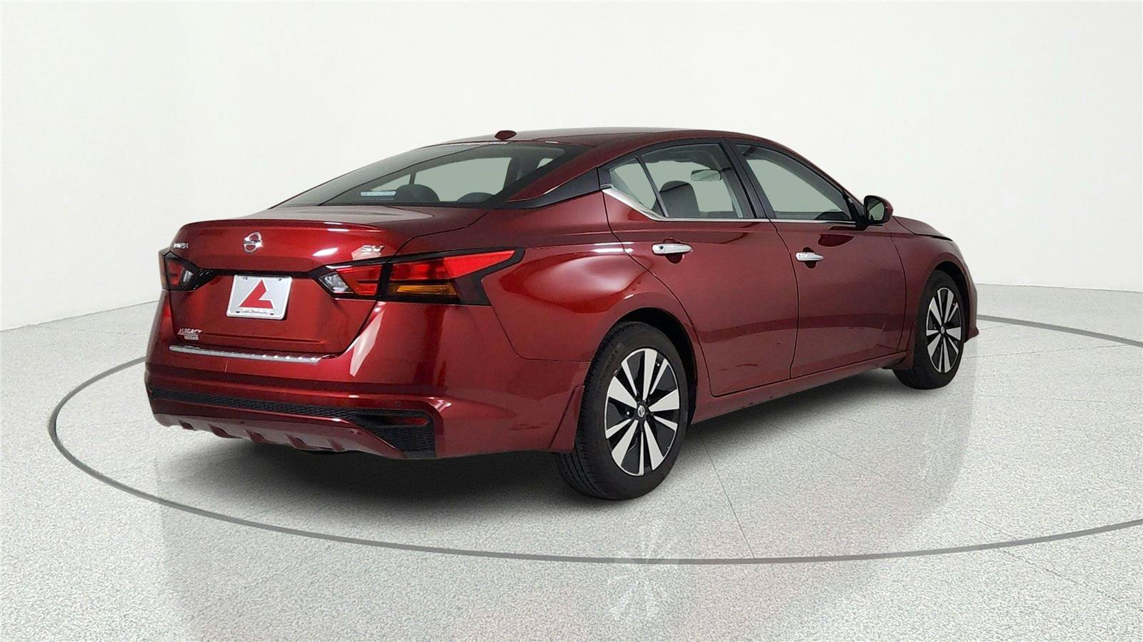 Used 2022 Nissan Altima 2.5 SV FWD image 5